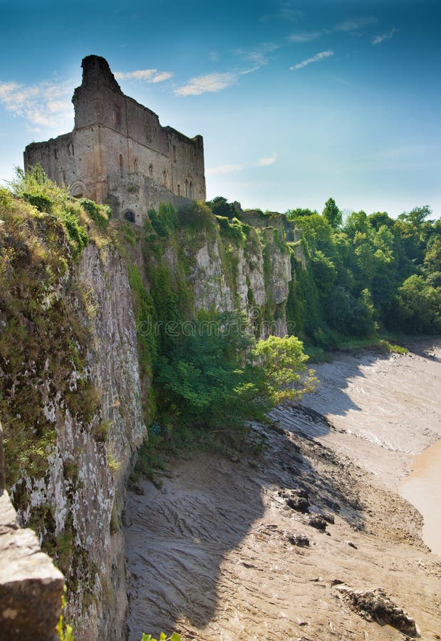 Руины castel Chepstow, учреждение, 1067-1188 стоковые изображения Руины castel Chepstow, учреждение, 1067-1188 стоковые изображения