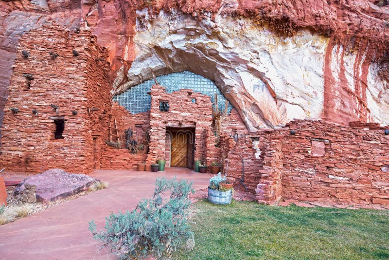 Moqui Moki Cave Shelter and Food Store Archeology Ruins in Sandstone Cliffs near Kanab Utah, once used by Anasazi Hopi Native Tribe. Moqui Moki Cave Shelter and Food Store Archeology Ruins in Sandstone Cliffs near Kanab Utah, once used by Anasazi Hopi Native Tribe