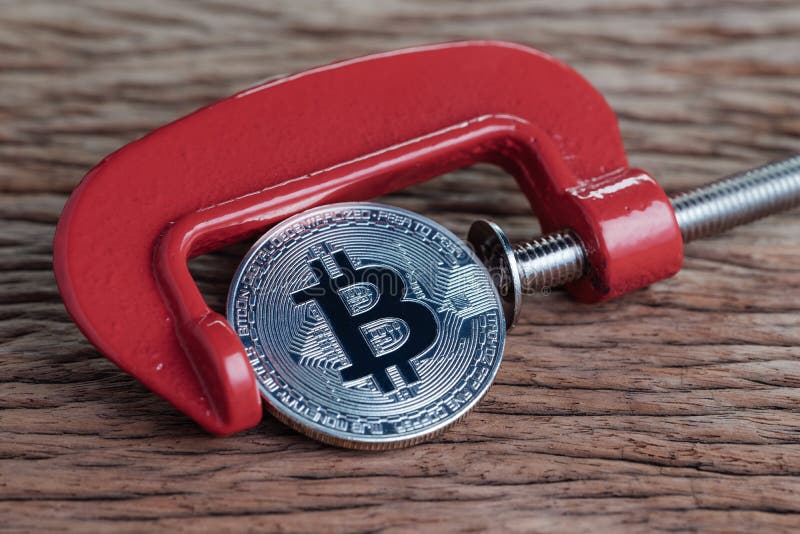 Рынок с понижательной тенденцией валюты Bitcoin секретный или концепция депрессии, красный c стоковое изображение
