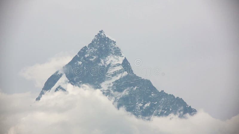 саммит machapuchare, взгляд annapurna от pokhara