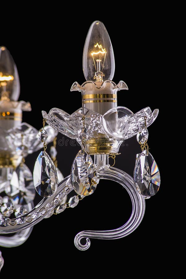 Свет люстры в интерьере, конце-вверх люстры Chrystal кристаллическая часть от люстры, люстры, освещения, оборудования, роскошь стоковое изображение