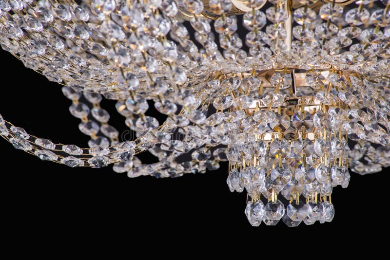 Свет люстры в интерьере, конце-вверх люстры Chrystal кристаллическая часть от люстры, люстры, освещения, оборудования, роскошь стоковые фото