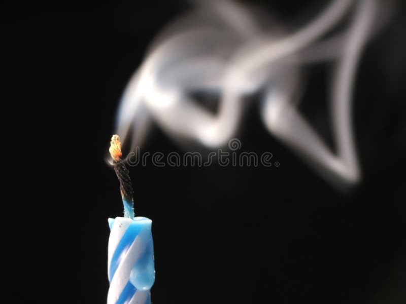 свечка дня рождения стоковые фотографии rf