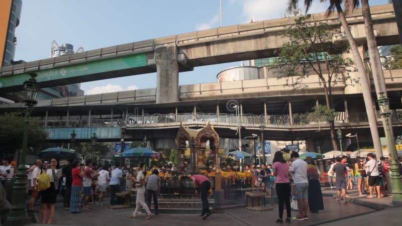 Святыня Erawan в Бангкоке где бомба была засажена