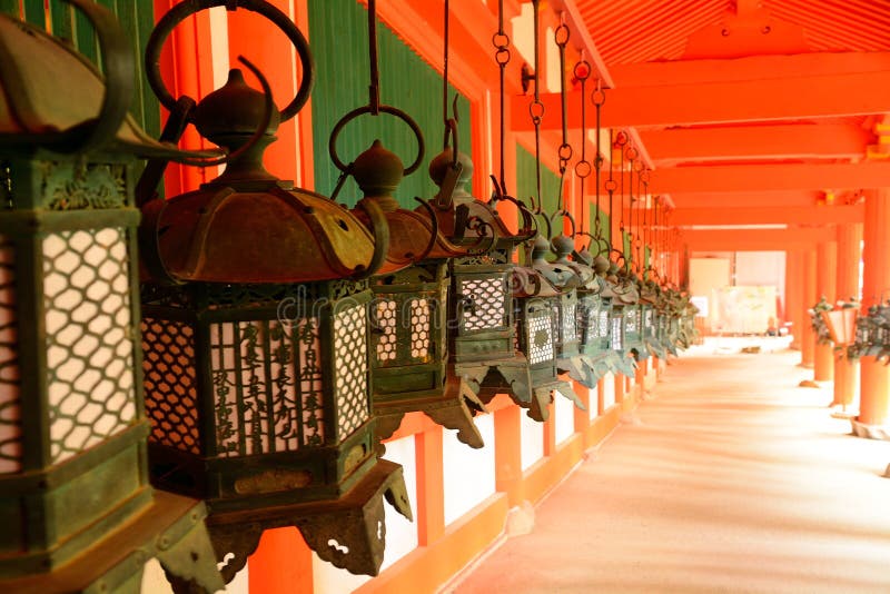 Святыня Kasuga Taisha синтоистская, Nara, Япония стоковое изображение rf