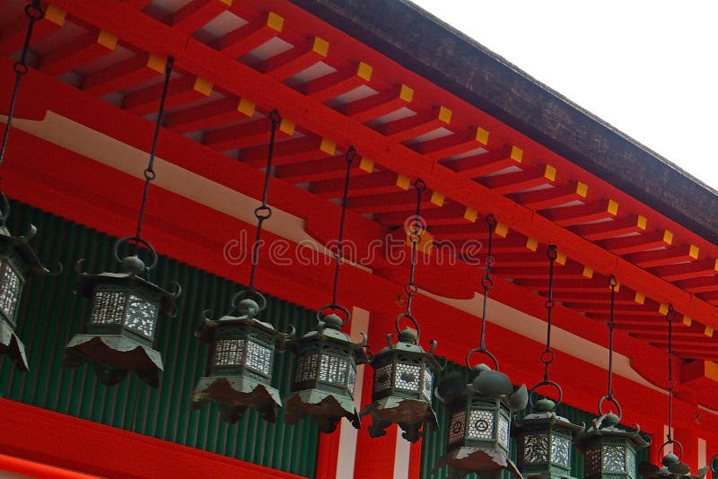 Святыня Kasuga Taisha синтоистская, Nara, Япония стоковые изображения rf