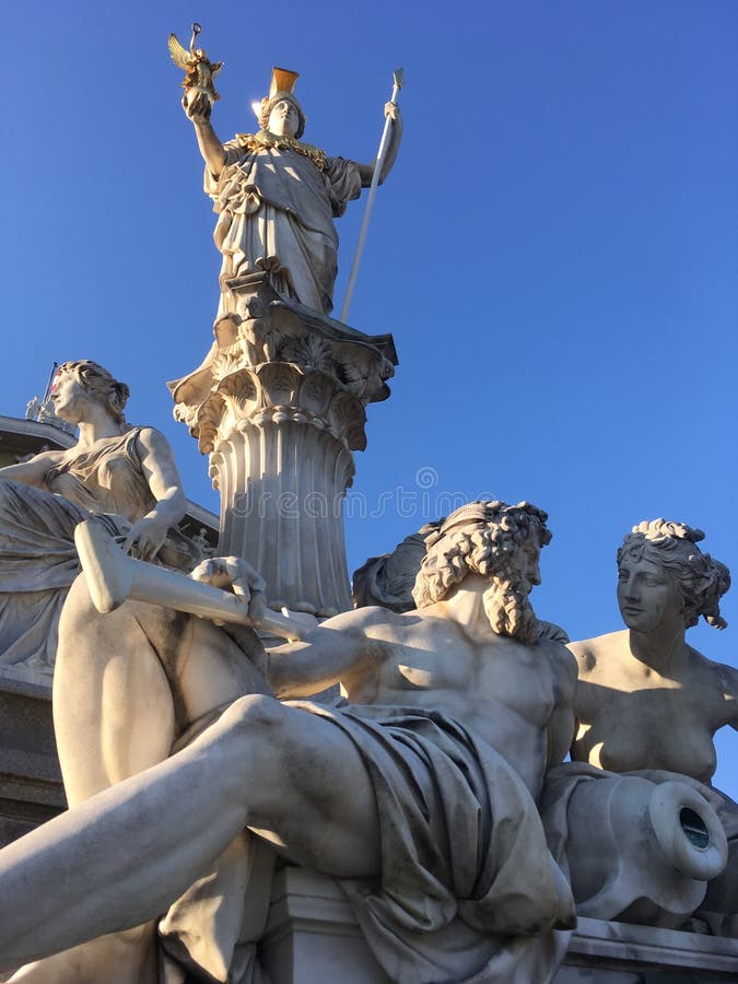 скульптура athene pallas стоковое фото скульптура athene pallas стоковое фото
