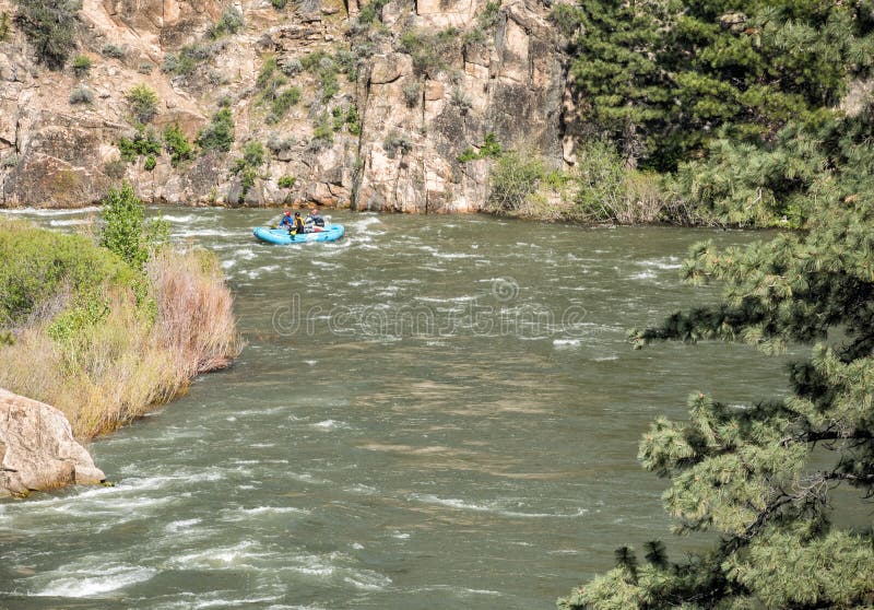 Сплавлять Рекы Truckee стоковое фото Сплавлять Рекы Truckee стоковое фото
