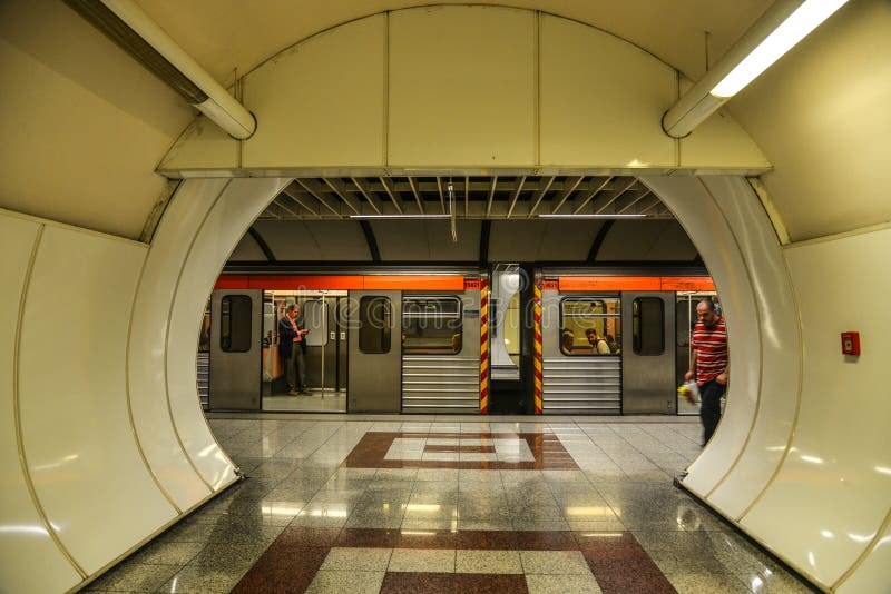 Станция метро Underground в Афинах, Греция стоковое фото