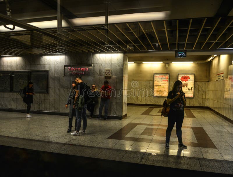 Станция метро Underground в Афинах, Греция стоковые изображения