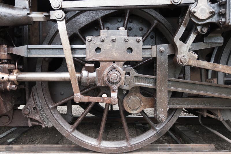 старое колесо поезда