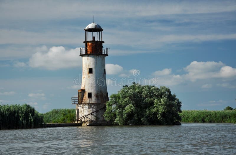 Старый, покинутый маяк Sulina, перепада Дуная стоковая фотография