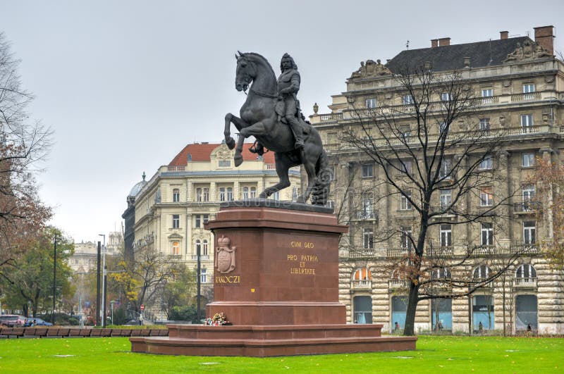 Статуя Ferenc II Rakoczi - Будапешт, Венгрия стоковые фото Статуя Ferenc II Rakoczi - Будапешт, Венгрия стоковые фото