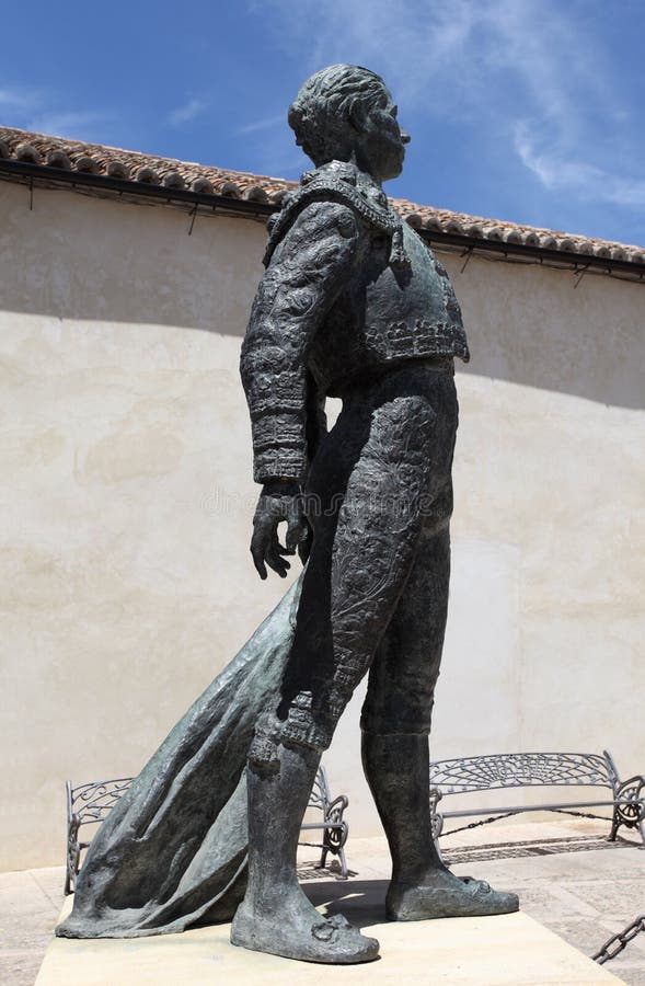 Статуя Torero в Ronda, Испании стоковые фото Статуя Torero в Ronda, Испании стоковые фото