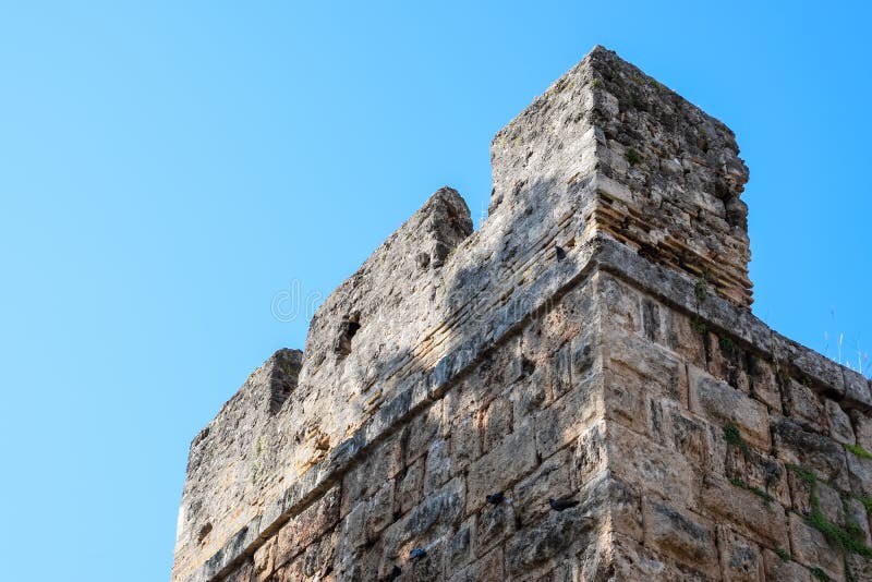 Стена около ворот Hadrian, текстуры каменных стен старого камня стоковое фото Стена около ворот Hadrian, текстуры каменных стен старого камня стоковое фото