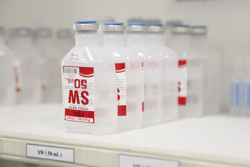 Стерильная вода на впрыска 50 ml стоковые фото Стерильная вода на впрыска 50 ml стоковые фото
