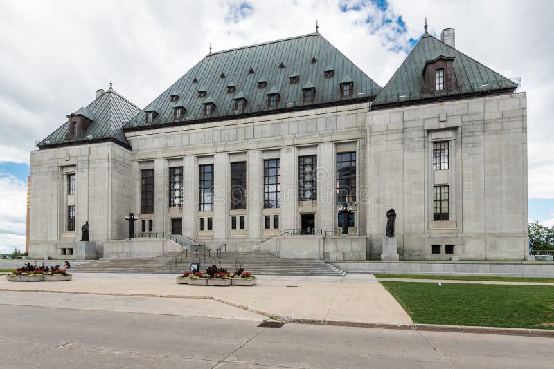 суд ottawa здания высший стоковые изображения суд ottawa здания высший стоковые изображения