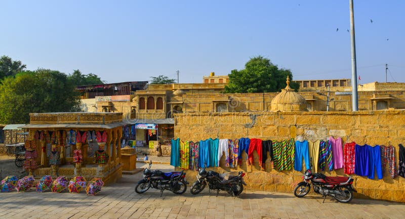Сувенирные магазины на форте Jaisalmer стоковые изображения Сувенирные магазины на форте Jaisalmer стоковые изображения