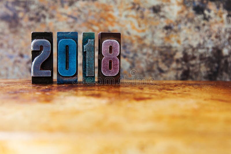 счастливая открытка Нового Года 2018 Красочные зимние отдыхи символа чисел letterpress Творческий ретро xmas дизайна стиля стоковое изображение счастливая открытка Нового Года 2018 Красочные зимние отдыхи символа чисел letterpress Творческий ретро xmas дизайна стиля стоковое изображение