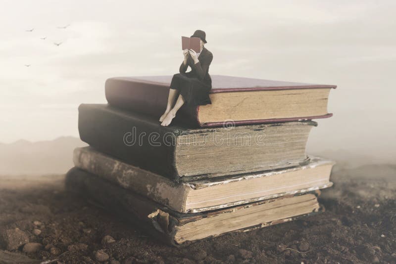 Сюрреалистическое изображение чтения женщины сидя na górze книги стоковое изображение rf