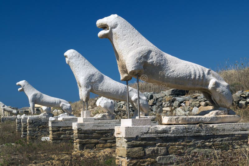 Терраса львов на острове Delos стоковое фото rf Терраса львов на острове Delos стоковое фото rf