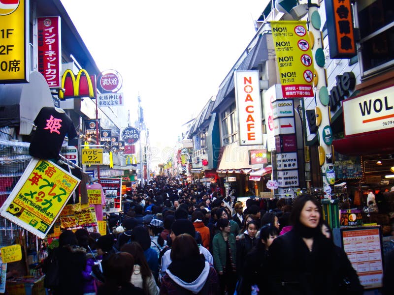 токио takeshita улицы покупкы harajuku стоковые фотографии rf токио takeshita улицы покупкы harajuku стоковые фотографии rf