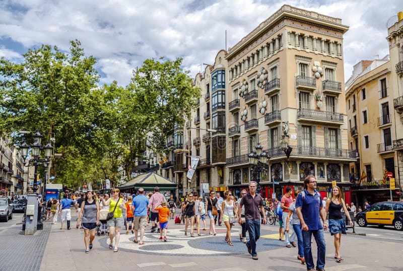 Улица Rambla в Барселоне, Испании стоковое изображение rf
