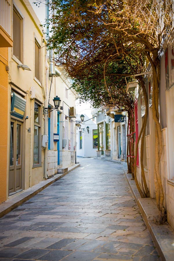 Улица в острове Syros Греция стоковое фото Улица в острове Syros Греция стоковое фото