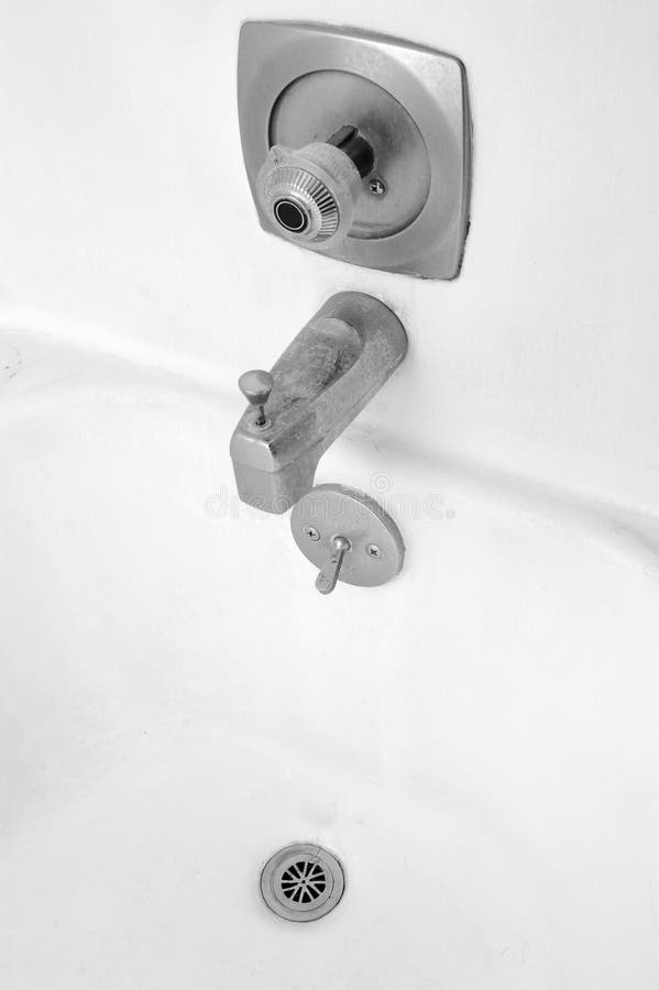 ушат faucet стока ванны стоковая фотография ушат faucet стока ванны стоковая фотография