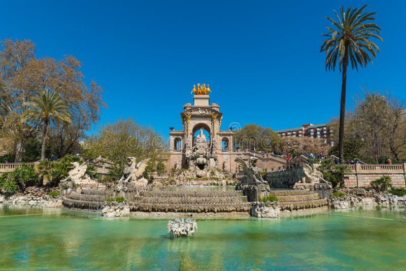 Фонтан Parc de Ла Ciutadella в Барселоне, Испании стоковое фото rf Фонтан Parc de Ла Ciutadella в Барселоне, Испании стоковое фото rf
