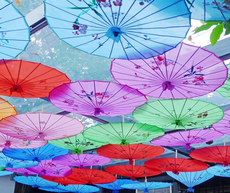 цветастый зонтик