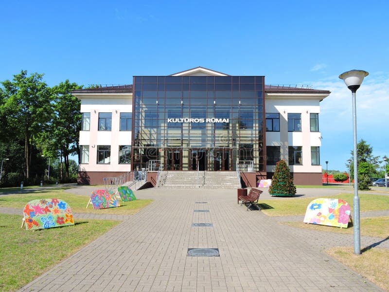 Центр культуры городка Taurage, Литва стоковые фотографии rf Центр культуры городка Taurage, Литва стоковые фотографии rf