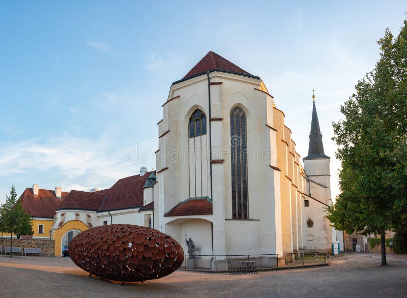 Церковь Вознесения Креста и пресвитерии в Литомии стоковая фотография