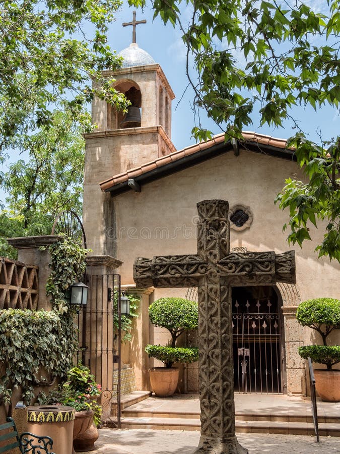 Часовня в Tlaquepaque, Sedona, Аризоне стоковая фотография rf Часовня в Tlaquepaque, Sedona, Аризоне стоковая фотография rf