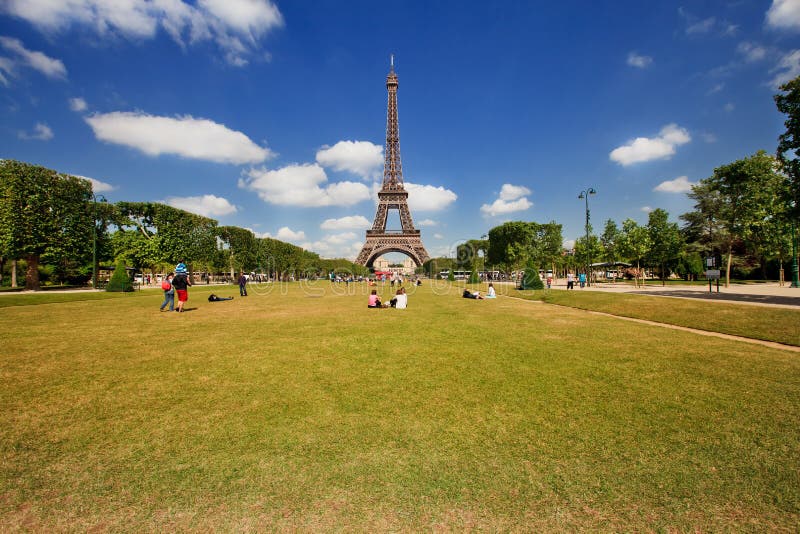 чемпион de eiffel повреждает башню стоковая фотография чемпион de eiffel повреждает башню стоковая фотография