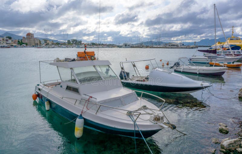 Шлюпки в порте Aegina, Греции стоковые фото Шлюпки в порте Aegina, Греции стоковые фото