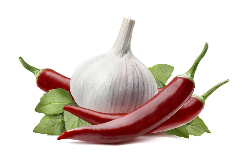 Шарик чеснока, перец chili изолированный на белой предпосылке стоковое фото Шарик чеснока, перец chili изолированный на белой предпосылке стоковое фото