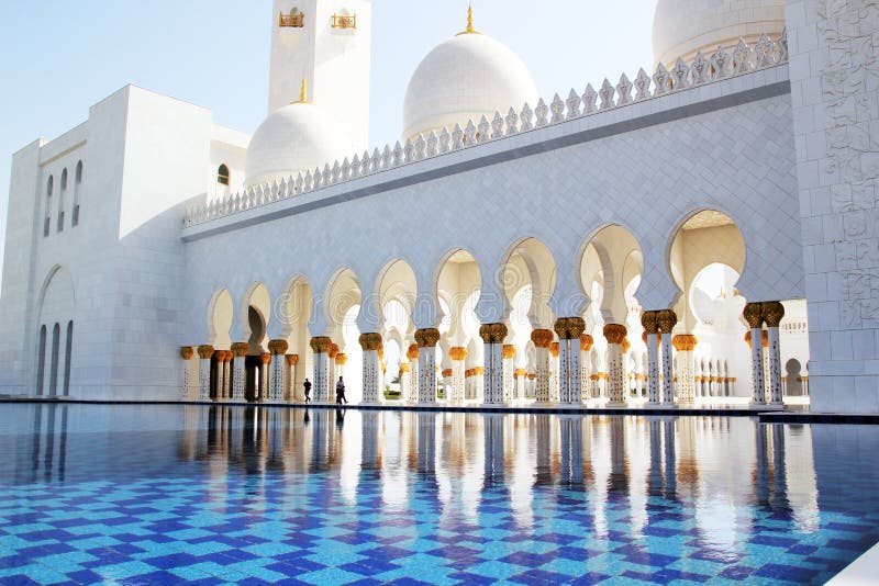 Шейх Zayed Грандиозн Мечеть, Абу-Даби, ОАЭ стоковые изображения Шейх Zayed Грандиозн Мечеть, Абу-Даби, ОАЭ стоковые изображения