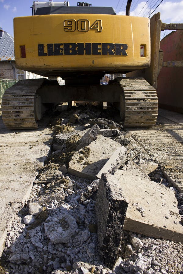 Экскаватор Liebherr 904 стоковые фотографии rf Экскаватор Liebherr 904 стоковые фотографии rf