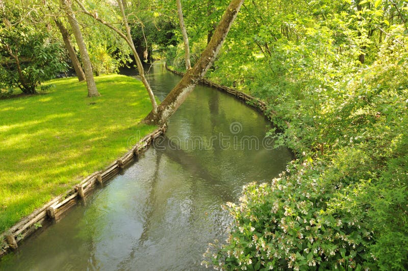Эр, дом Monet в Giverny в Normandie стоковые фотографии rf Эр, дом Monet в Giverny в Normandie стоковые фотографии rf