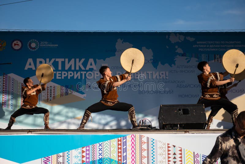 Якутск, Yakutia/Россия 21-ое мая 2019: Торжество важного события - включения 8 районов Yakutia в Arct стоковое изображение Якутск, Yakutia/Россия 21-ое мая 2019: Торжество важного события - включения 8 районов Yakutia в Arct стоковое изображение