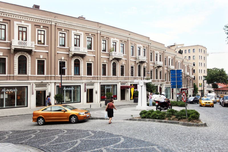 €˜Besiktas famosos Akaretler Ramp’ de la calle de Estambul fotografía de archivo libre de regalías €˜Besiktas famosos Akaretler Ramp’ de la calle de Estambul fotografía de archivo libre de regalías