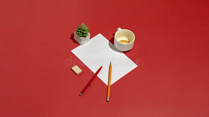 一张用于商业笔记或在红桌上规划的纸 向量例证