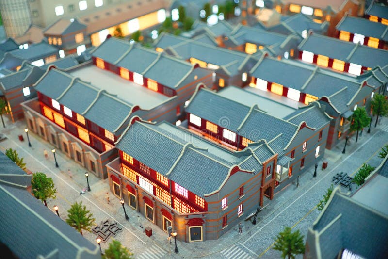 上海，中国-在中心微型城市掀动转移天线射击的05/06/2017都市计划博物馆法语Consession 免版税库存照片