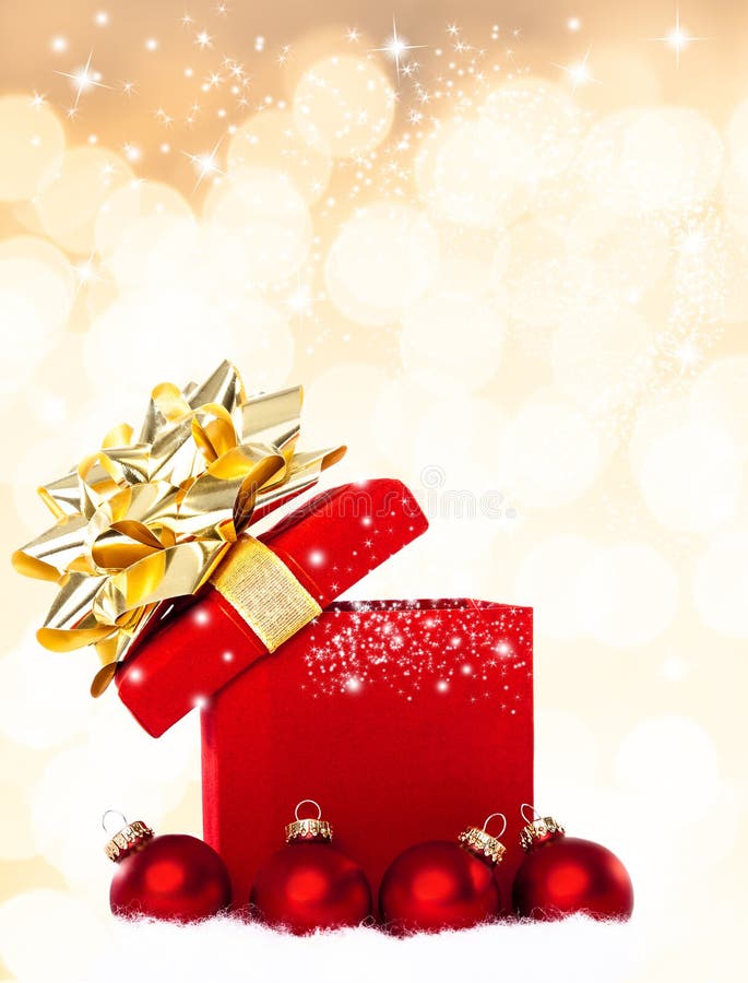 与红色中看不中用的物品的不可思议的圣诞节礼物背景
