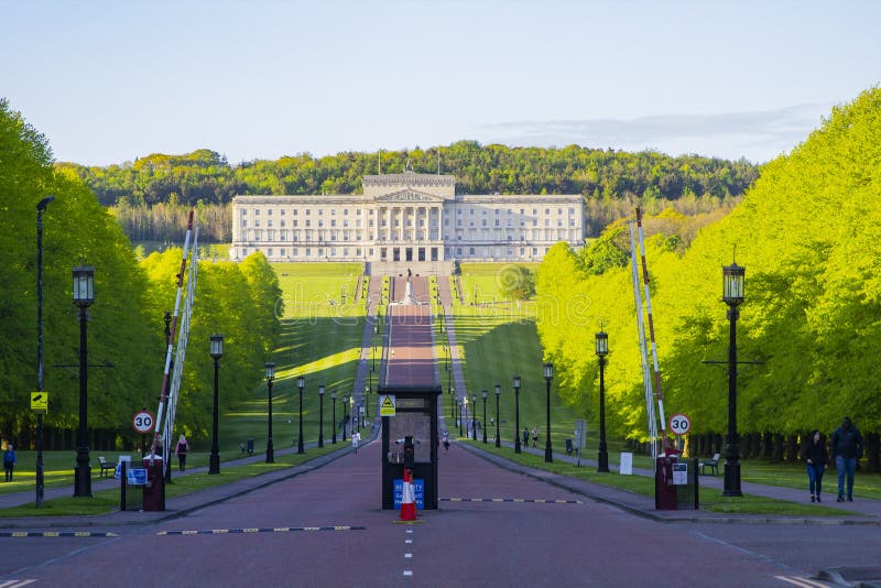 阿尔斯特议会大楼位于贝尔法斯特东部的斯托蒙特庄园 免版税图库摄影