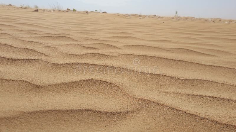 中东的沙漠景色. 石沙沙漠景观4k视频.