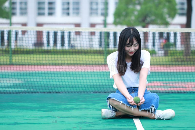 亚洲中国大学生戏剧网球 库存照片