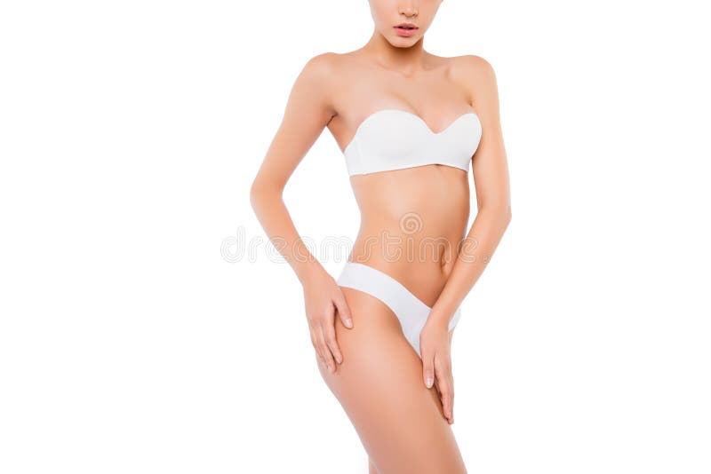 亭亭玉立的妇女特写镜头照片有完善的身体的在内衣 隔绝在白色背景拷贝空间 播种紧密照片portra 库存图片 亭亭玉立的妇女特写镜头照片有完善的身体的在内衣 隔绝在白色背景拷贝空间 播种紧密照片portra 库存图片