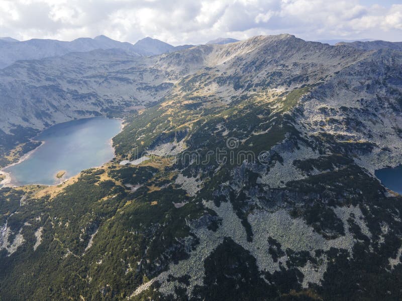 从空中看保加利亚的臭湖里拉山 库存照片